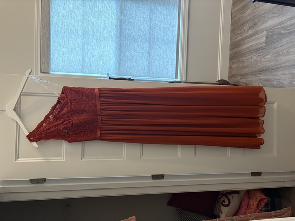 David's Bridal Sienna Lace Bodice Long Gown Size 2 - Picture 2 of 3